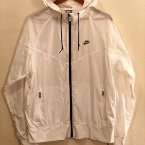 Nike Men’s All-White Windrunner Jacket Large
